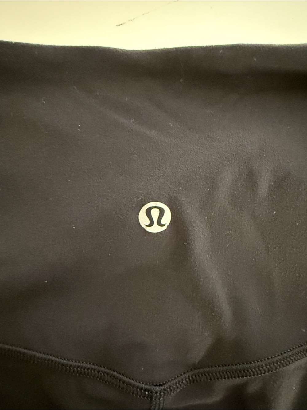 Lululemon Align Black High Rise w/crisscross waist & ruching on sides Sz 6 - Picture 3 of 7